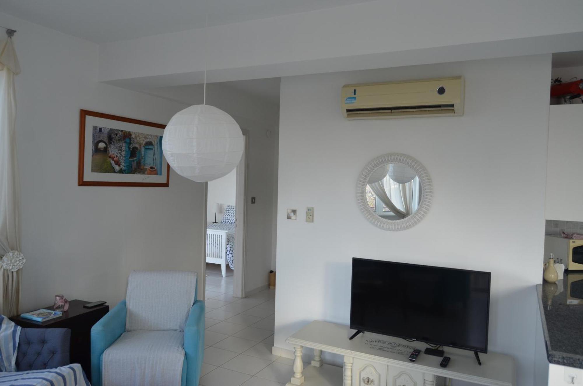 Appartamento Mia'S Cove Paphos Esterno foto